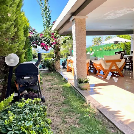 Sea Front Private With Salt Pool Villa Cesme